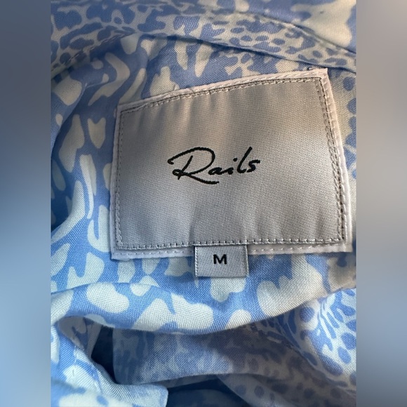 Rails Josephine Aqua Mixed Animal Size M Blue & White Button Up Shirt‎ - Picture 9 of 13